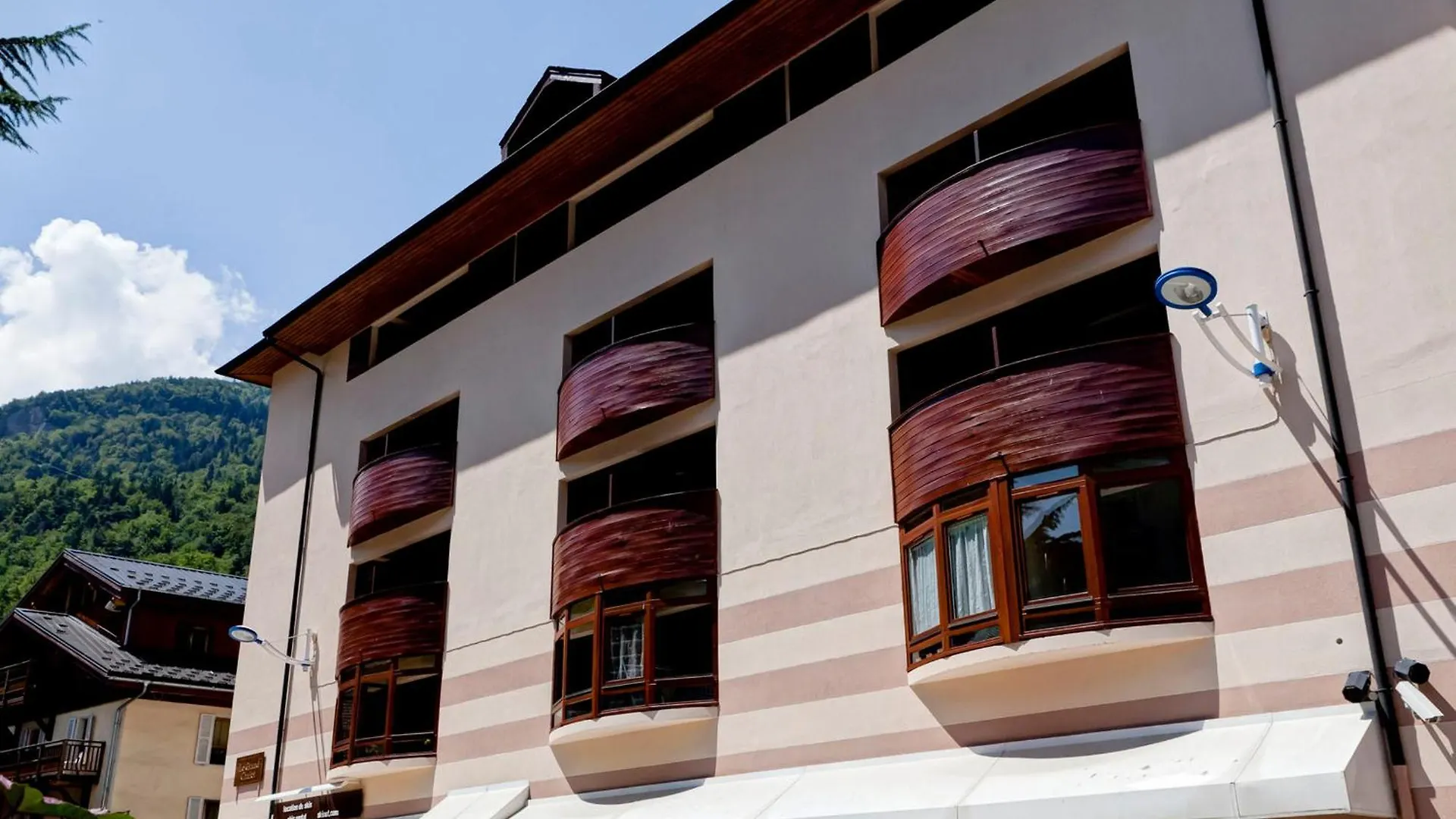Apartment Studio Cosy Avec Balcon, Wi-Fi, Proche Thermes Et Telecabine A Brides-Les-Bains - Fr-1-512-51