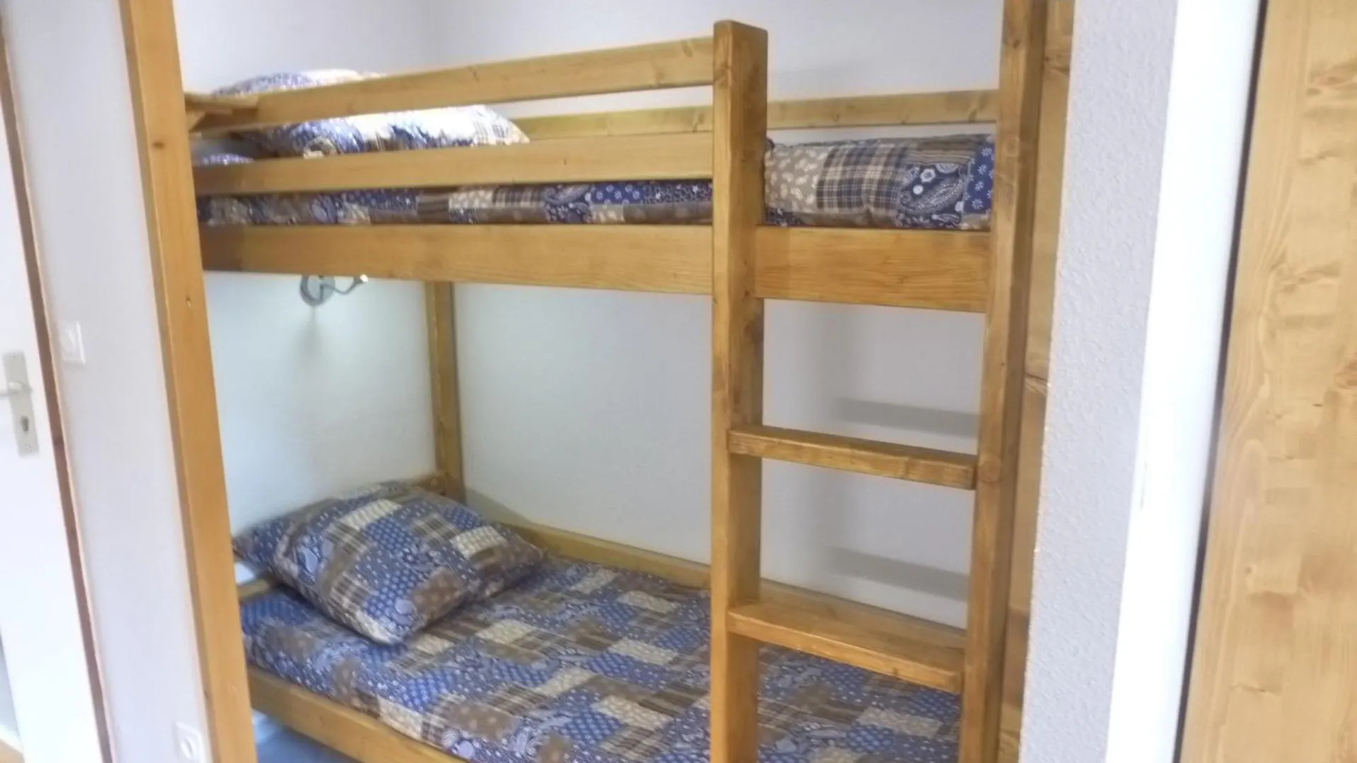 Studio Cosy Avec Balcon, Wi-Fi, Proche Thermes Et Telecabine A Brides-Les-Bains - Fr-1-512-51 0*,