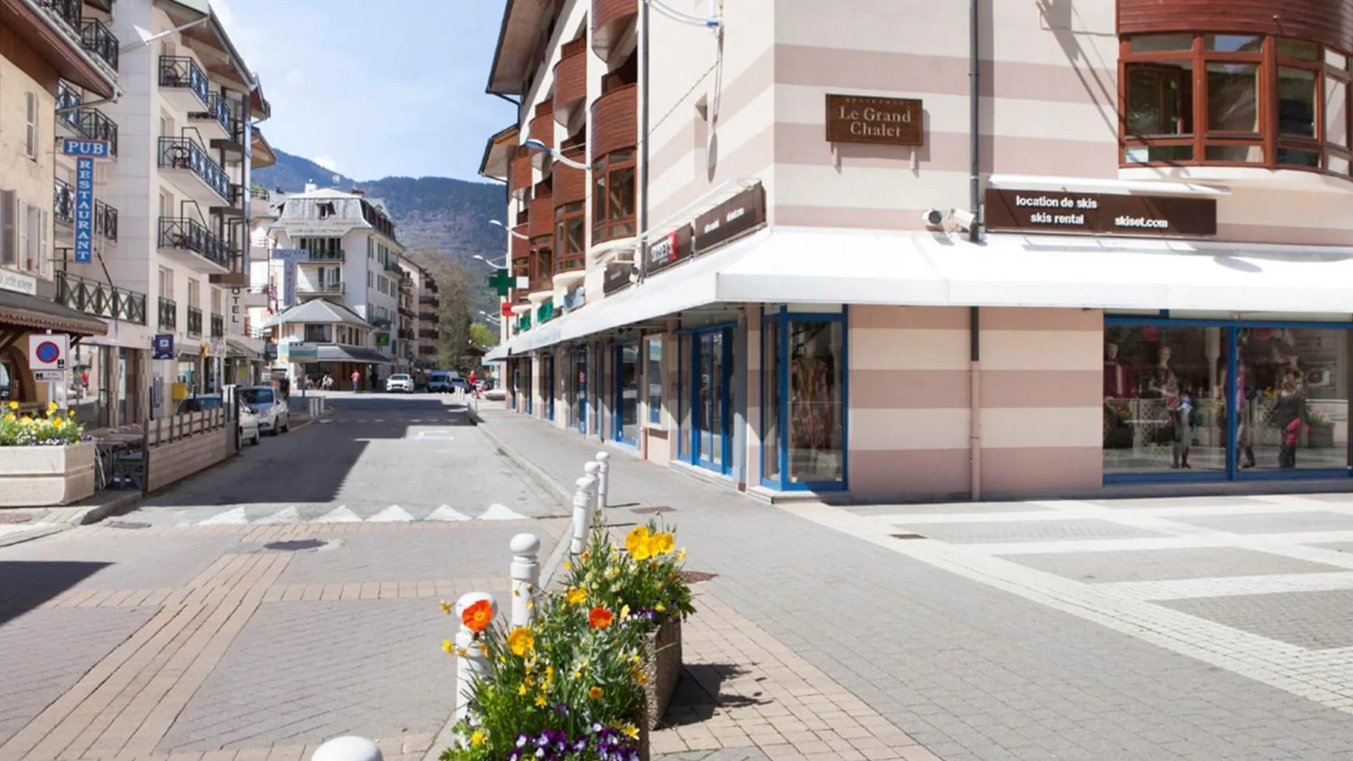 Studio Cosy Avec Balcon, Wi-Fi, Proche Thermes Et Telecabine A Brides-Les-Bains - Fr-1-512-51 Apartment
